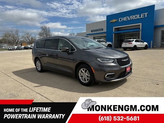 2023 Chrysler Pacifica Touring L in Other — front three-quarter view